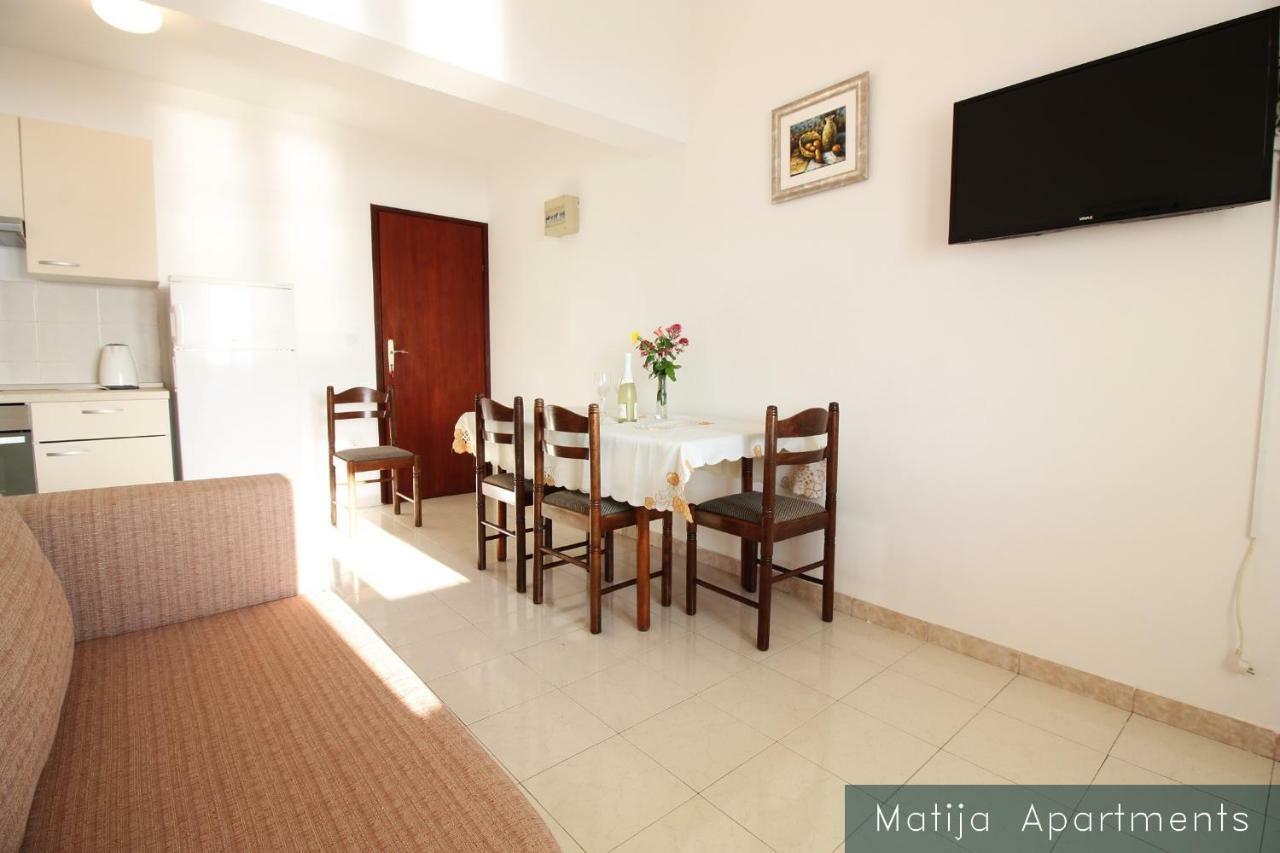 Apartmani Matija Metajna Ngoại thất bức ảnh