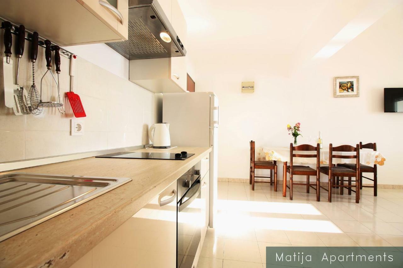 Apartmani Matija Metajna Ngoại thất bức ảnh